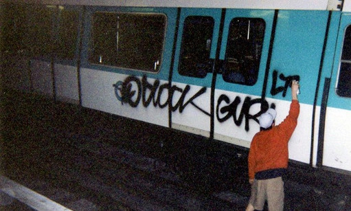 OClock Vs. Paris Subway.