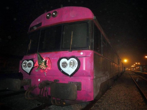 Valentine Train. Artwork: Bordalo II - Bordalo Segundo